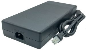 PPL300U – Tischnetzteil C14 mit 300 Watt Teilen